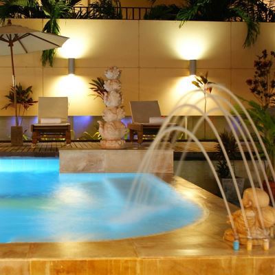 Bella Villa Metro Pattaya Extérieur photo